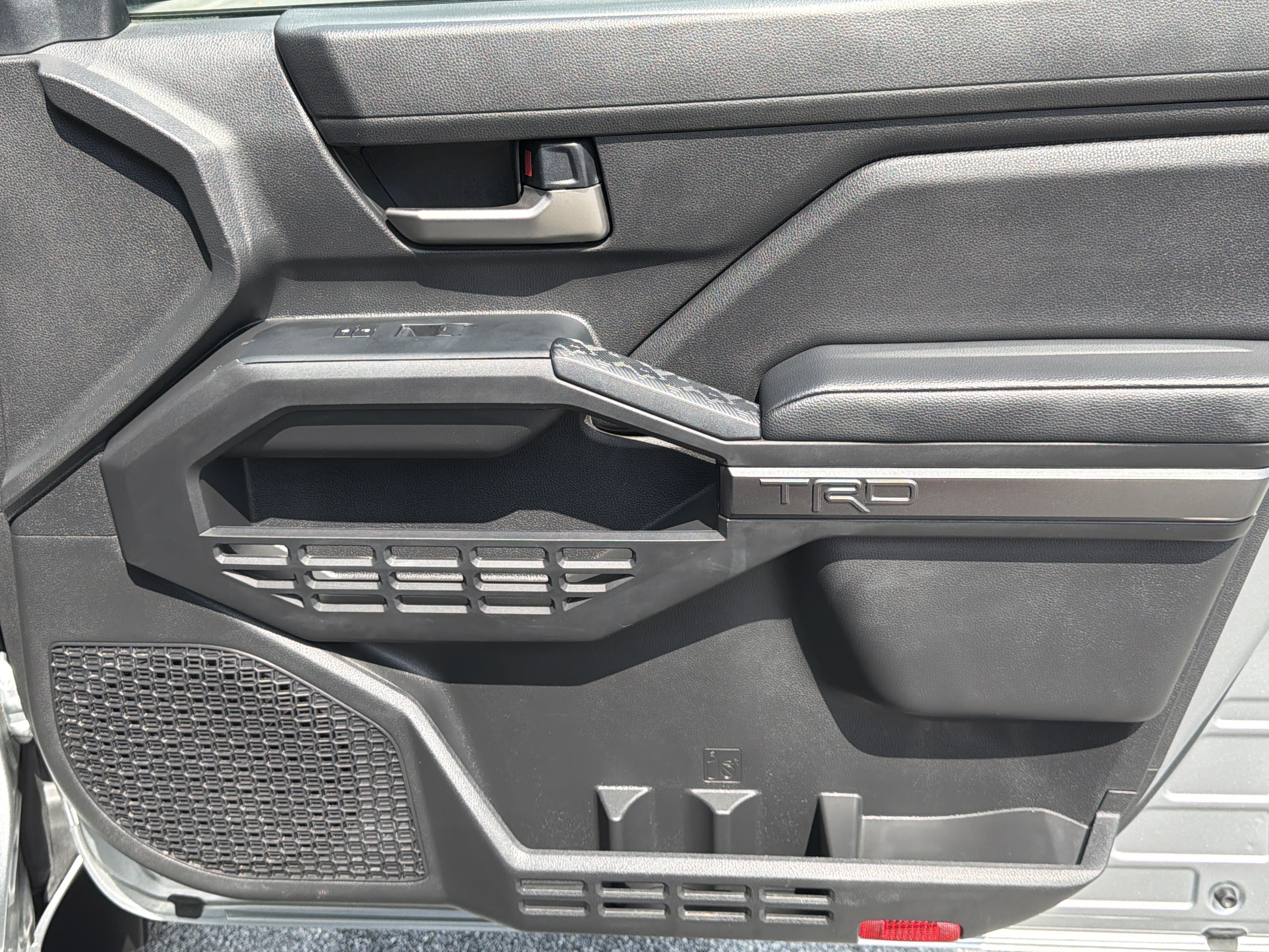 Used 2024 Toyota Tacoma TRD Sport AWD/4WD image 17