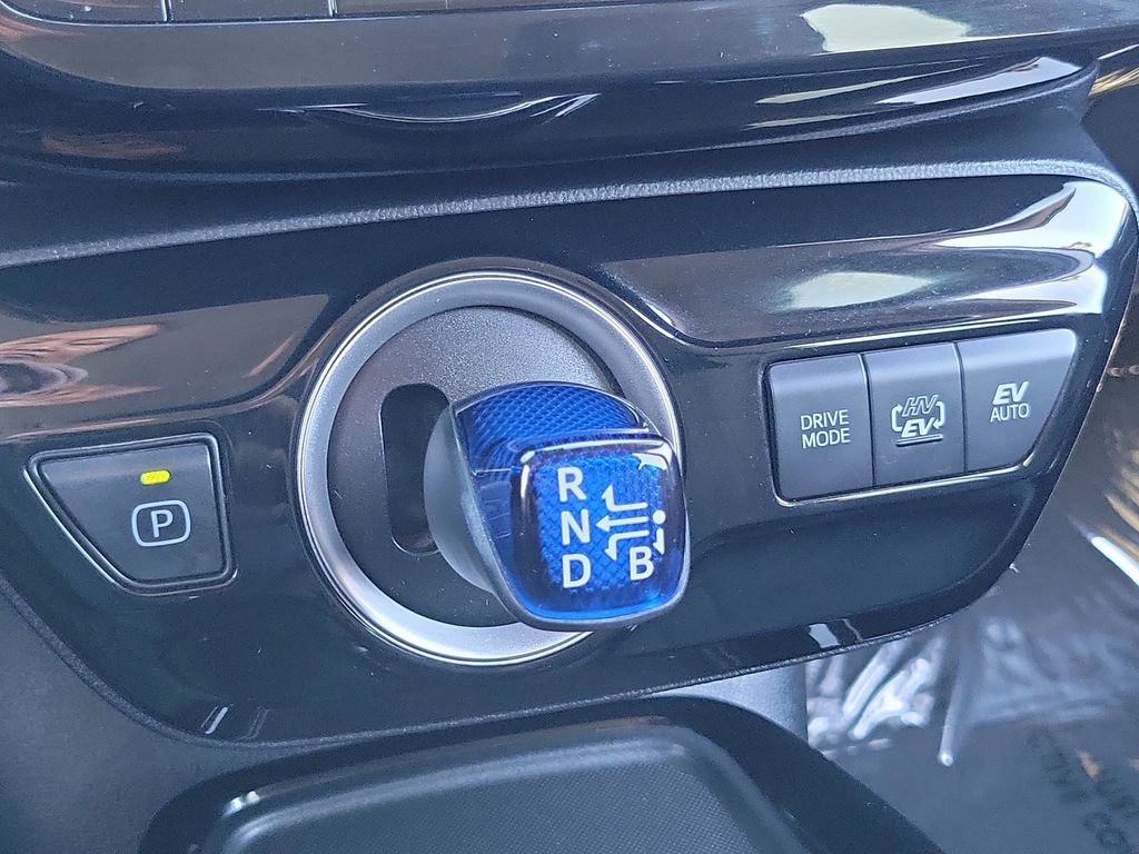 Used 2021 Toyota Prius Prime LE image 12