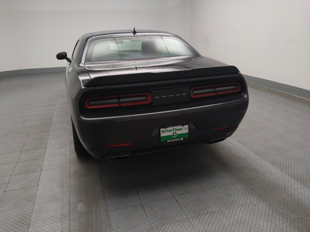 Used 2015 Dodge Challenger SXT Plus image 6