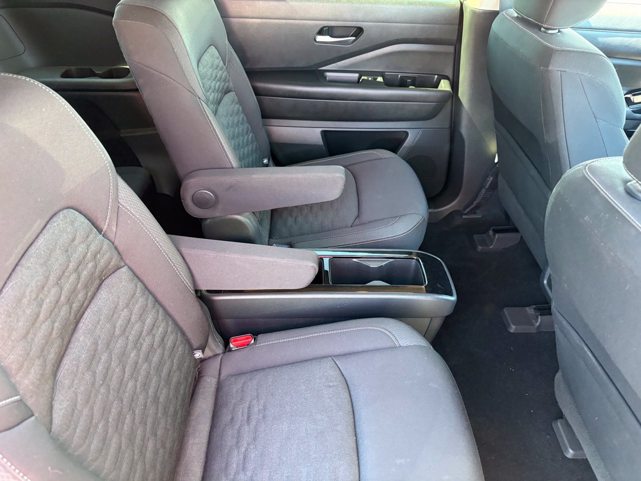 Certified 2022 Nissan Pathfinder SV w/ SV Premium Package FWD image 14