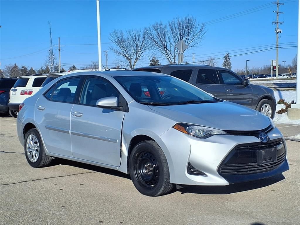 Used 2019 Toyota Corolla L image 3