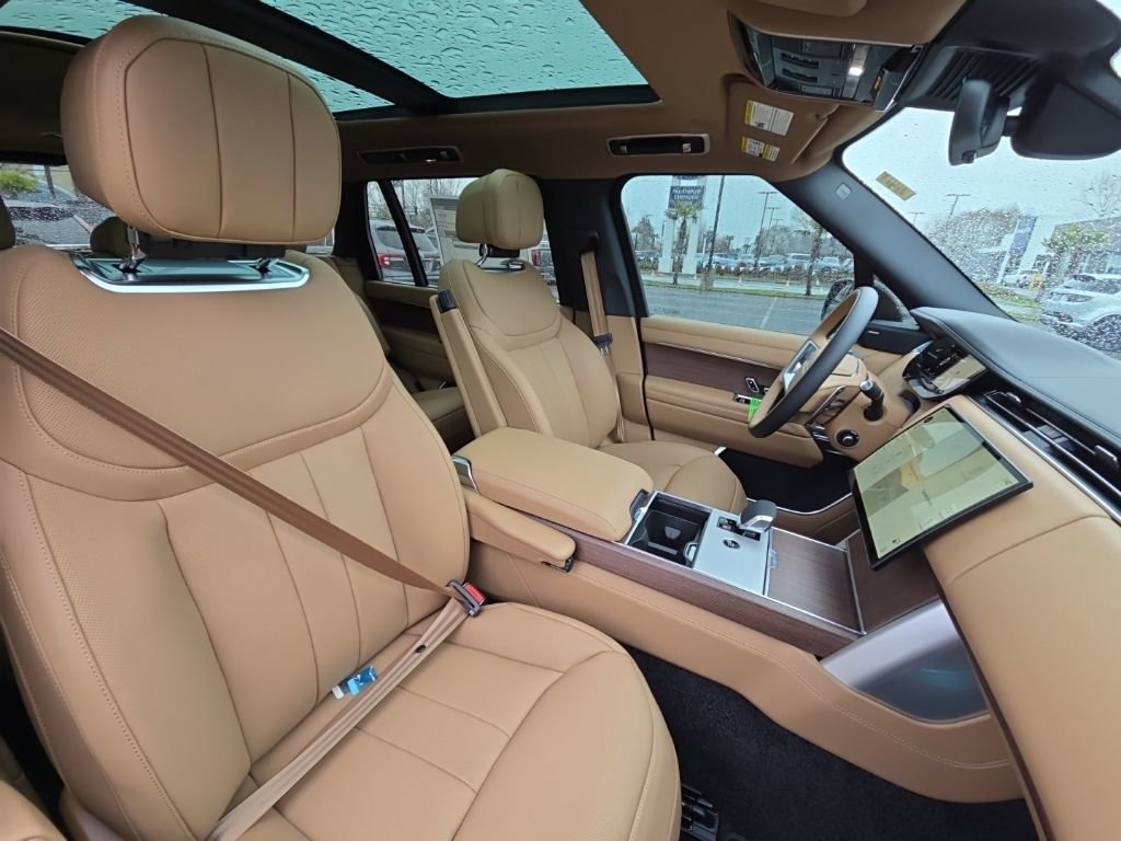 New 2026 Land Rover Range Rover Long Wheelbase SE AWD/4WD image 21