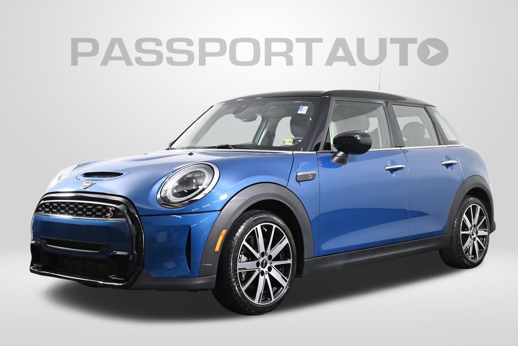 Certified 2022 MINI Cooper S image 1