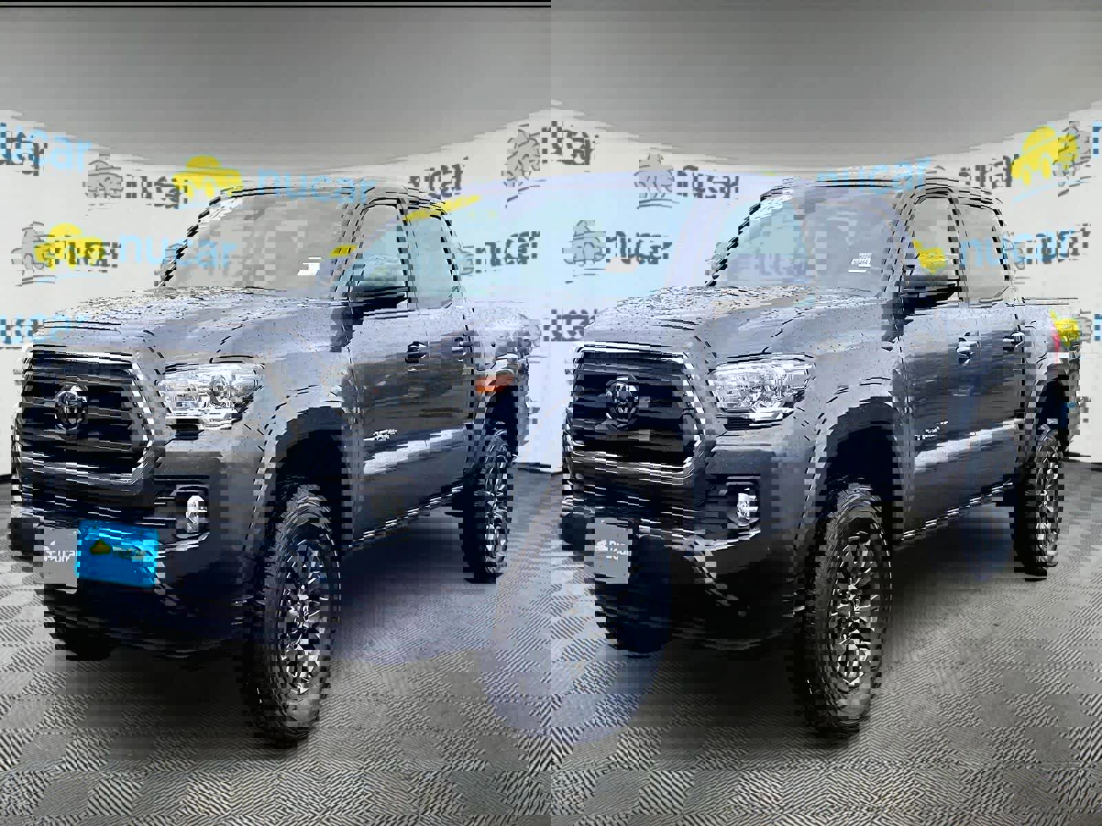 Used 2023 Toyota Tacoma SR5 AWD/4WD image 3