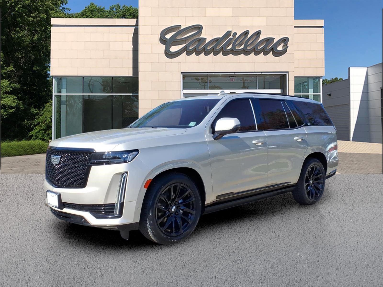 Certified 2024 Cadillac Escalade Sport Platinum w/ LPO, ONYX Package AWD/4WD image 1