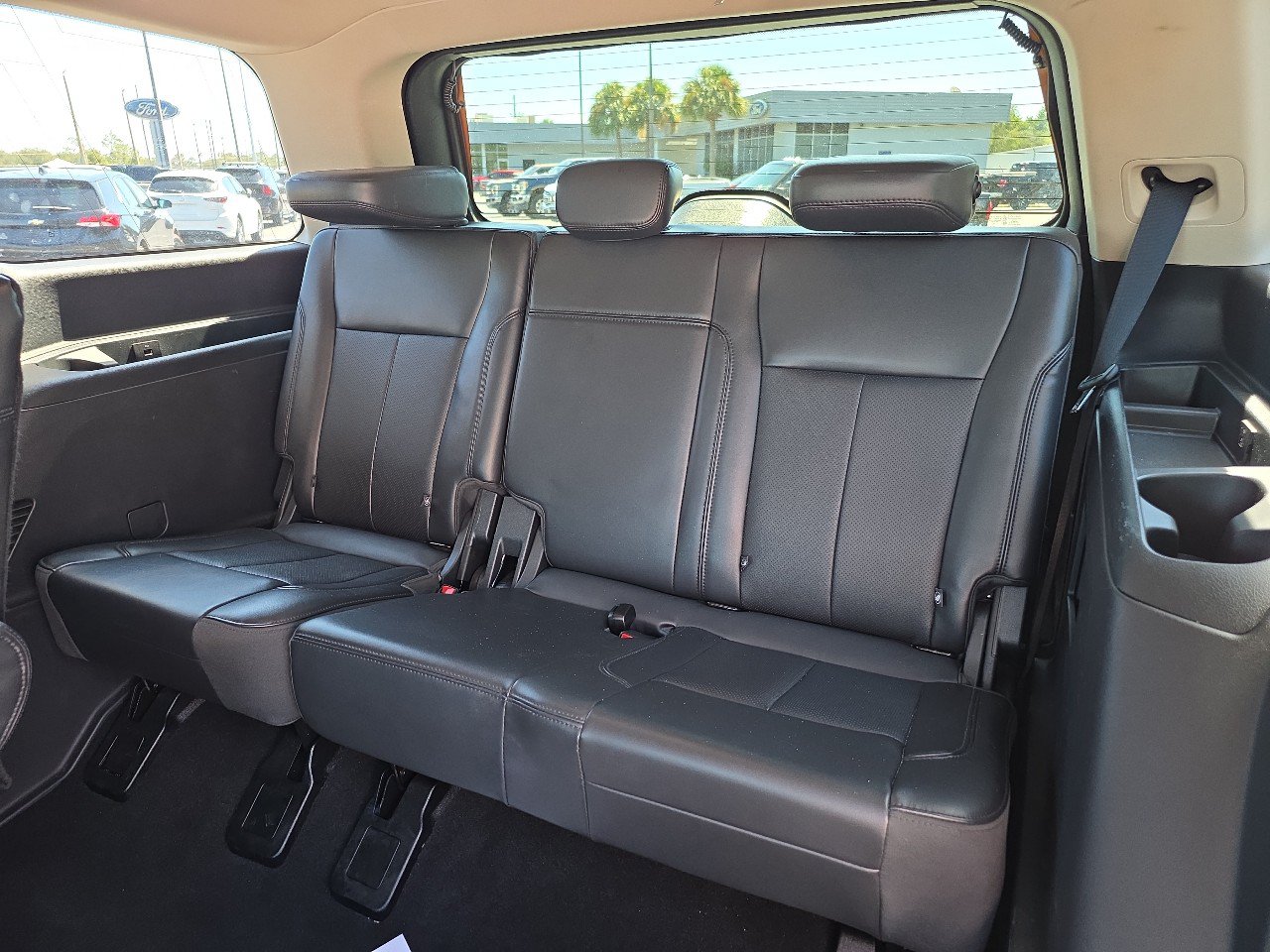 Used 2024 Ford Expedition XLT AWD/4WD image 18