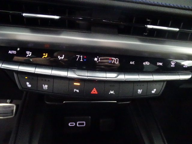 Certified 2024 Cadillac XT4 Sport AWD/4WD image 14