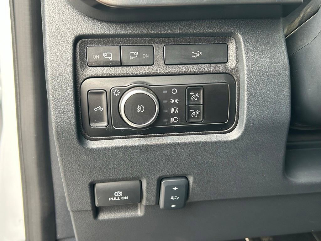 Used 2024 Ford F250 Lariat AWD/4WD image 21