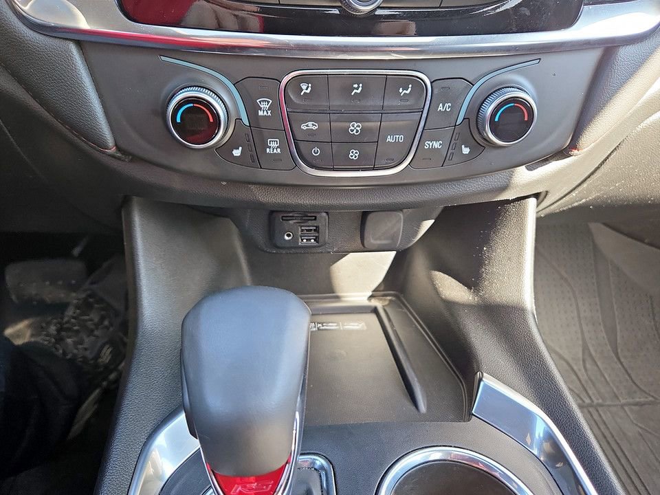 Used 2023 Chevrolet Traverse RS w/ LPO, Floor Liner Package image 25