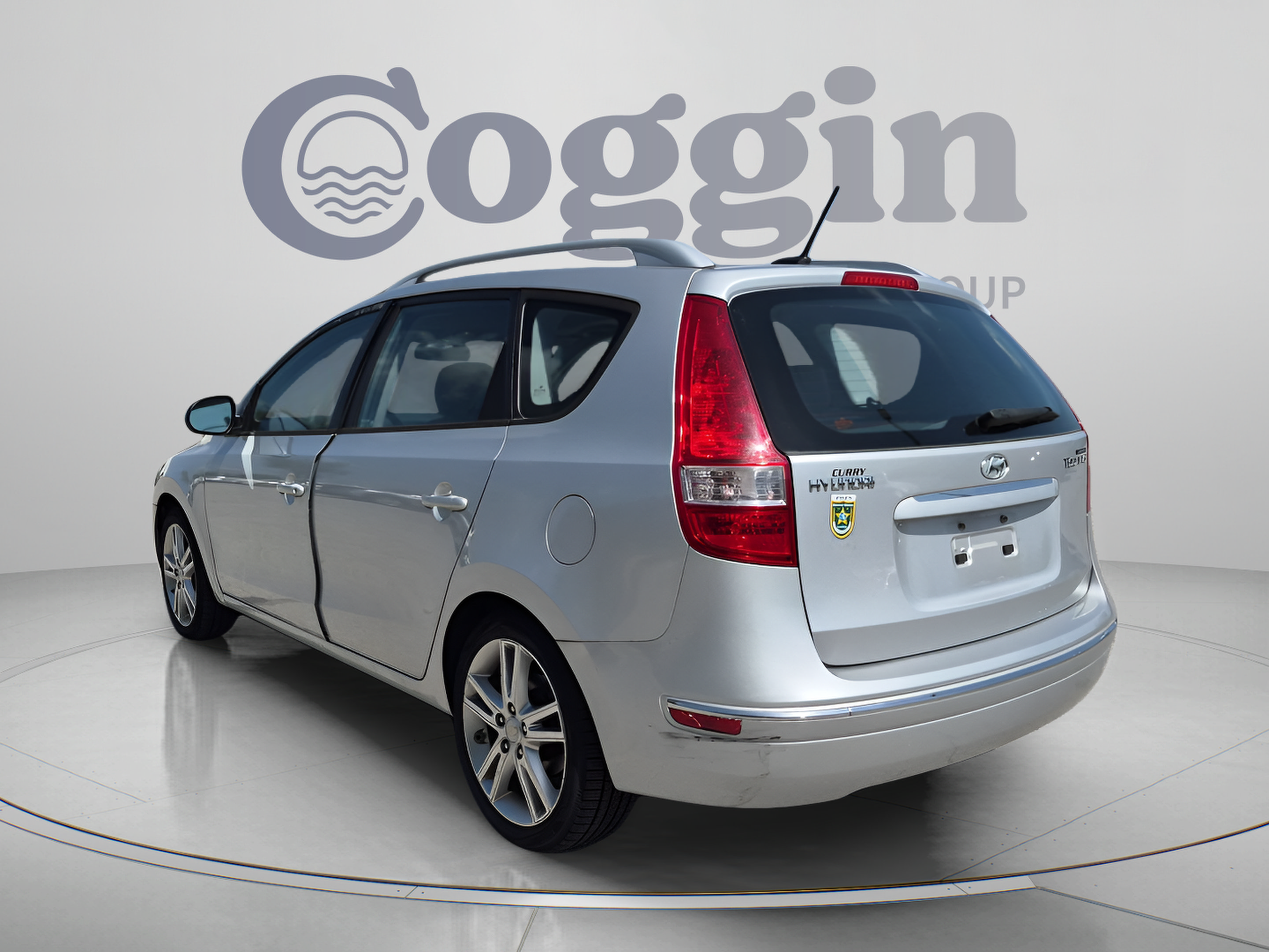 Used 2011 Hyundai Elantra FWD image 3