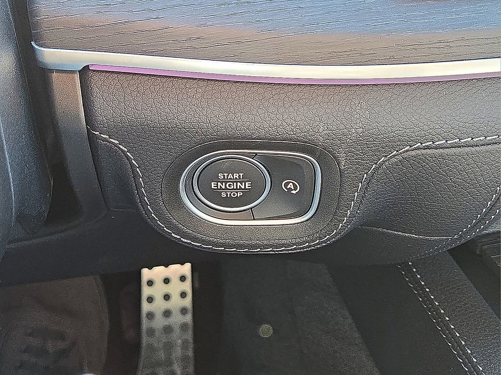 Used 2025 Mercedes-Benz GLE 53 AMG 4MATIC Coupe image 32