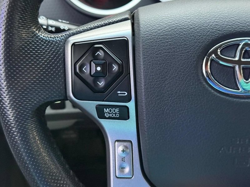 Used 2015 Toyota Tacoma 4x4 Double Cab w/ TRD Off-Road Package image 20