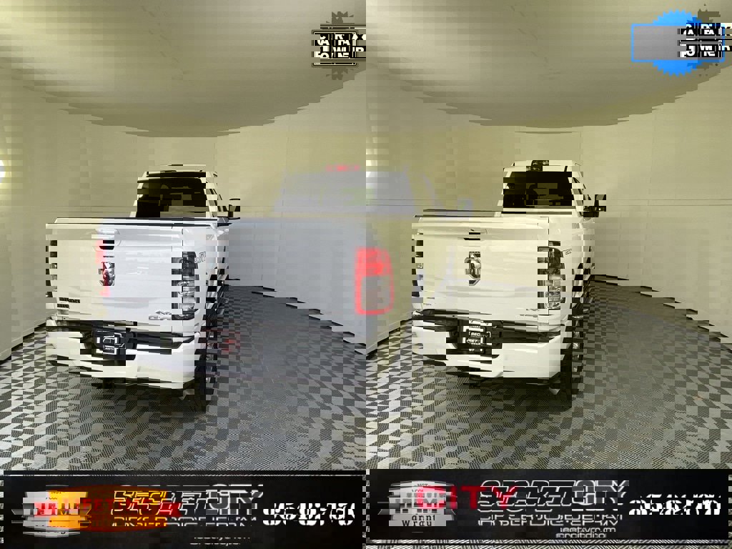 Used 2024 RAM 2500 Big Horn w/ Sport Appearance Package image 7