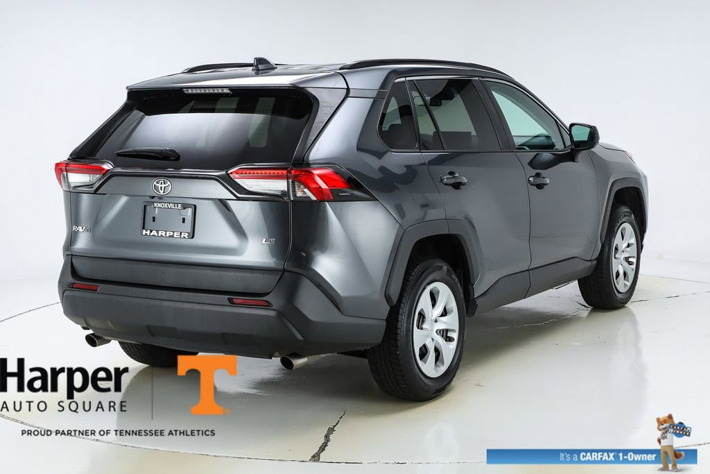 Used 2020 Toyota RAV4 LE image 9