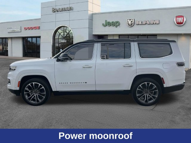 Used 2023 Jeep Grand Wagoneer Series III AWD/4WD image 4
