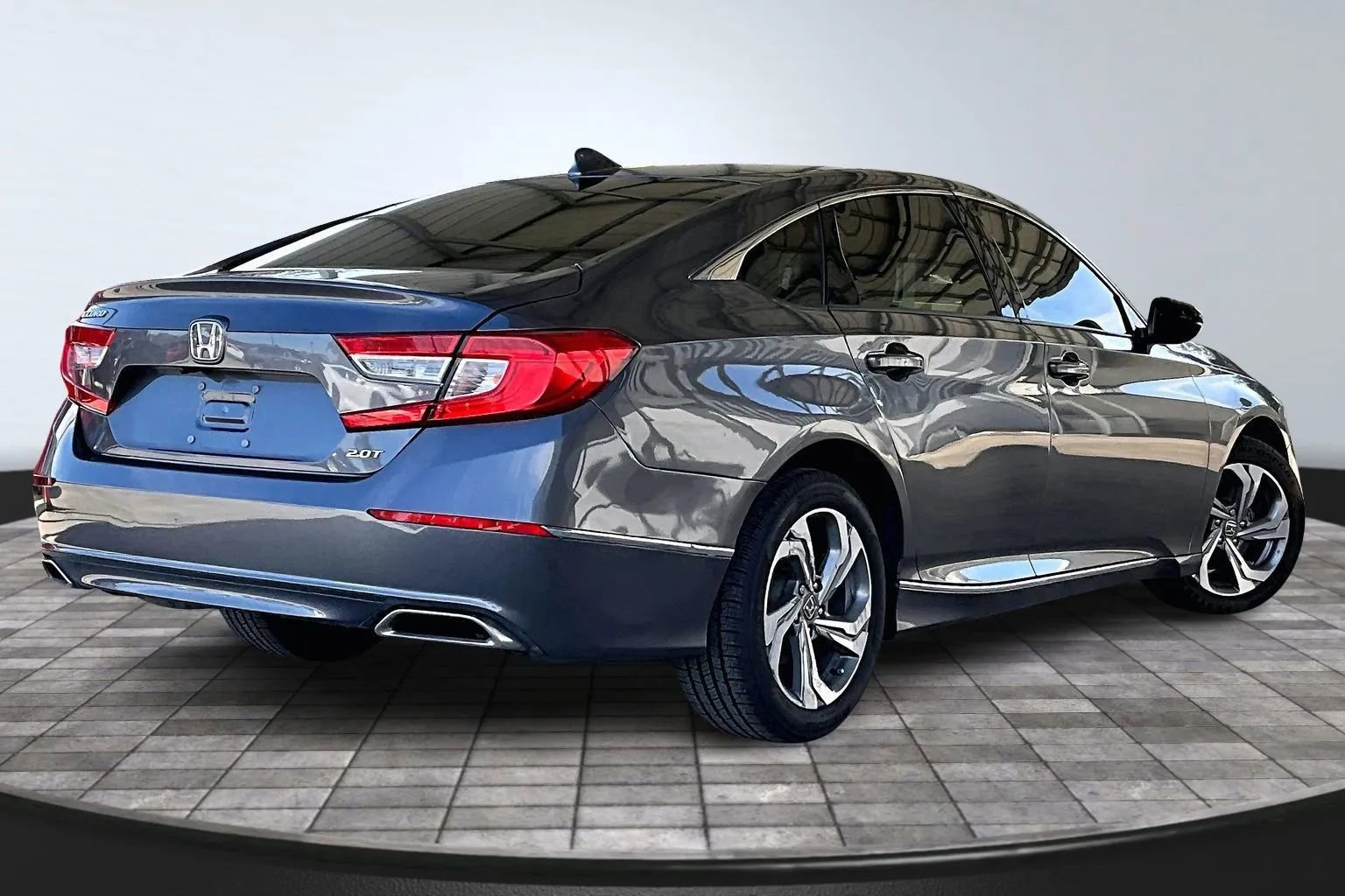 Used 2020 Honda Accord EX-L image 6