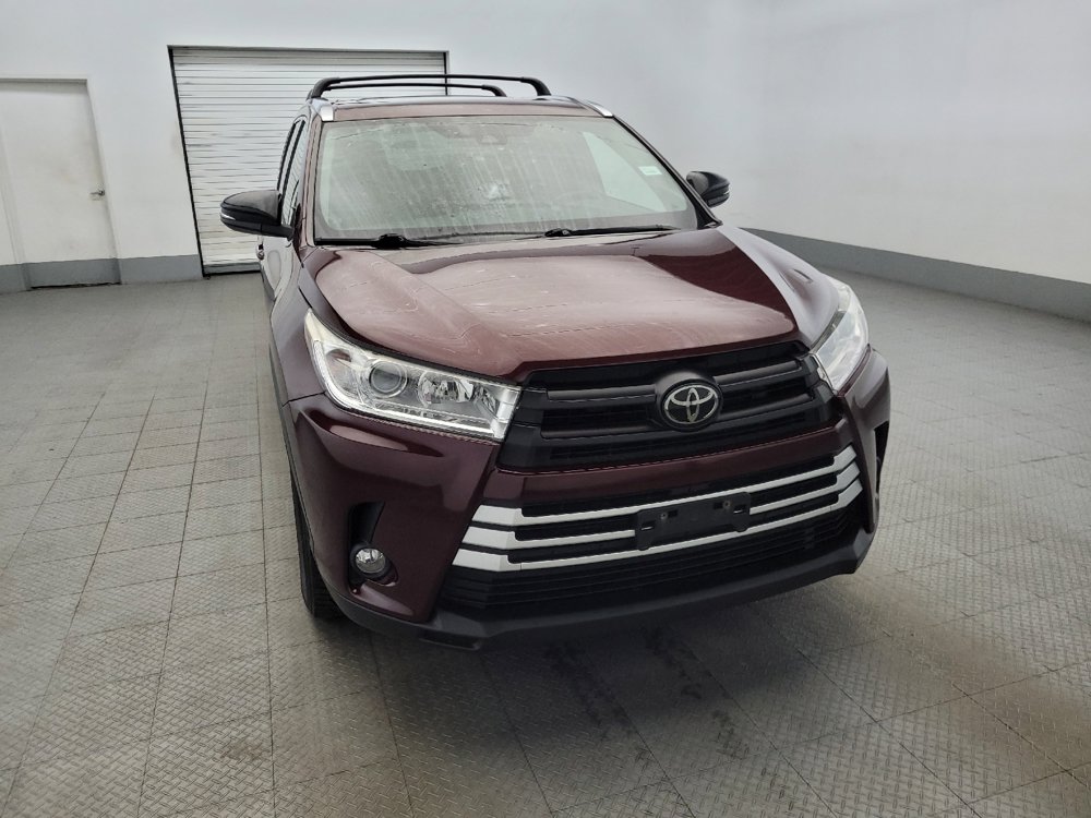 Used 2019 Toyota Highlander XLE AWD/4WD image 14