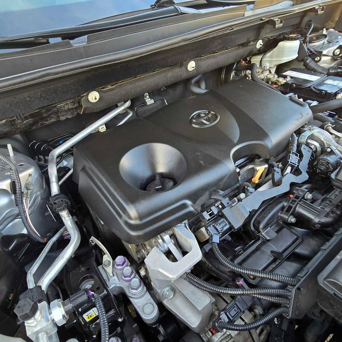 Used 2019 Toyota RAV4 XLE image 23