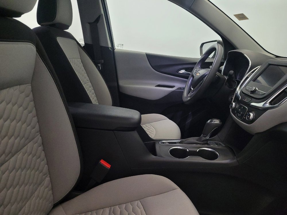 Used 2021 Chevrolet Equinox LS AWD/4WD image 21