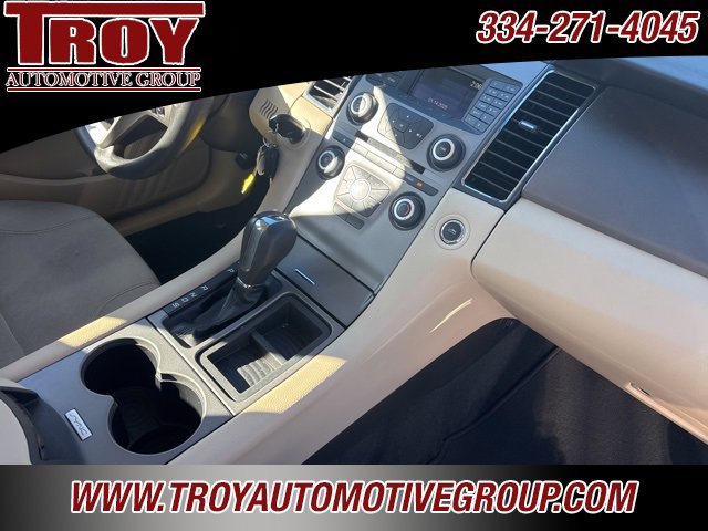 Used 2017 Ford Taurus SE image 25