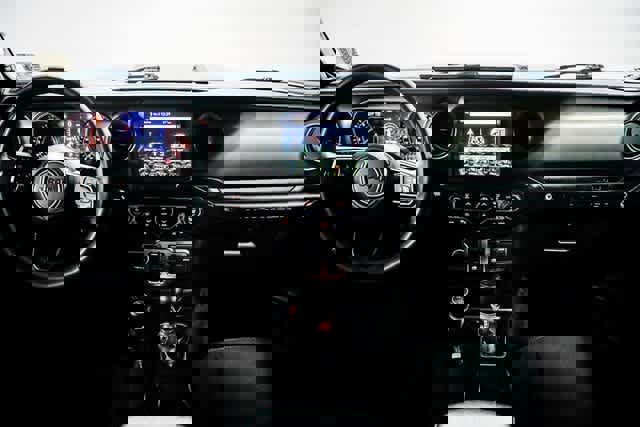 Used 2023 Jeep Wrangler Willys image 11