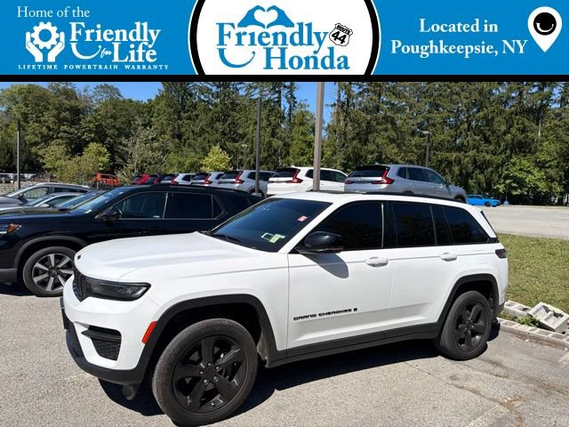 Used 2023 Jeep Grand Cherokee Altitude AWD/4WD image 1