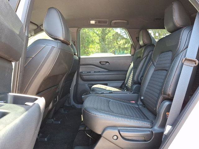 Certified 2024 Nissan Pathfinder Rock Creek AWD/4WD image 11