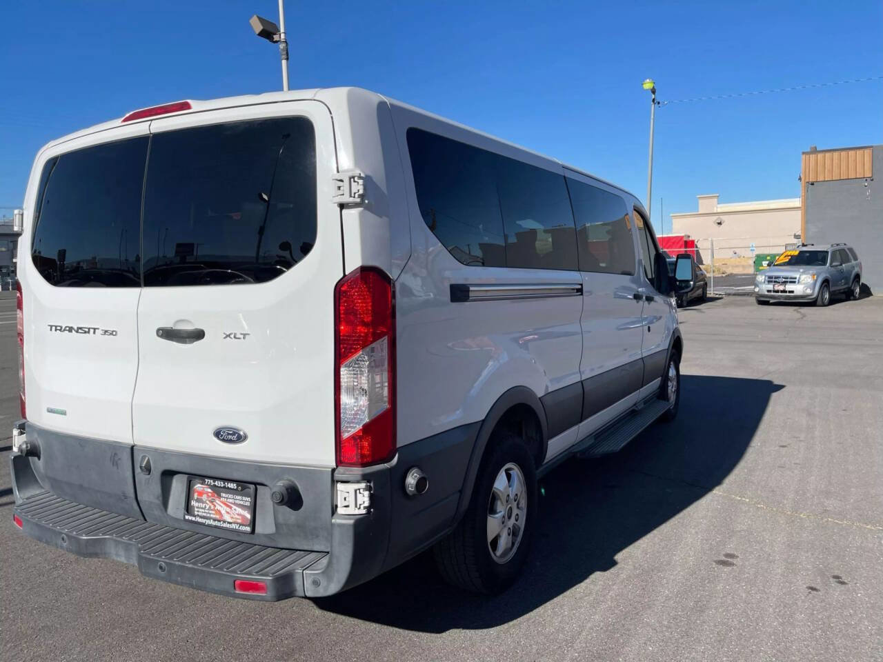 Used 2018 Ford Transit 350 XLT image 7
