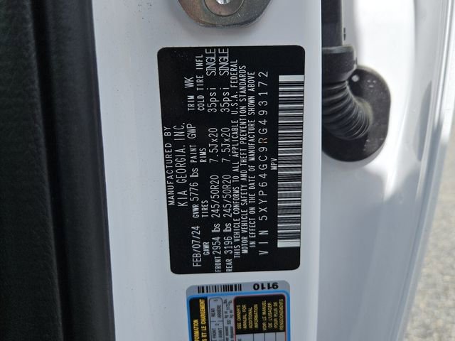 Used 2024 Kia Telluride S image 16