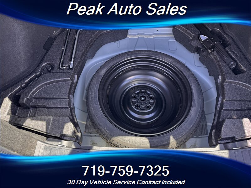 Used 2016 Toyota Prius Three FWD image 27