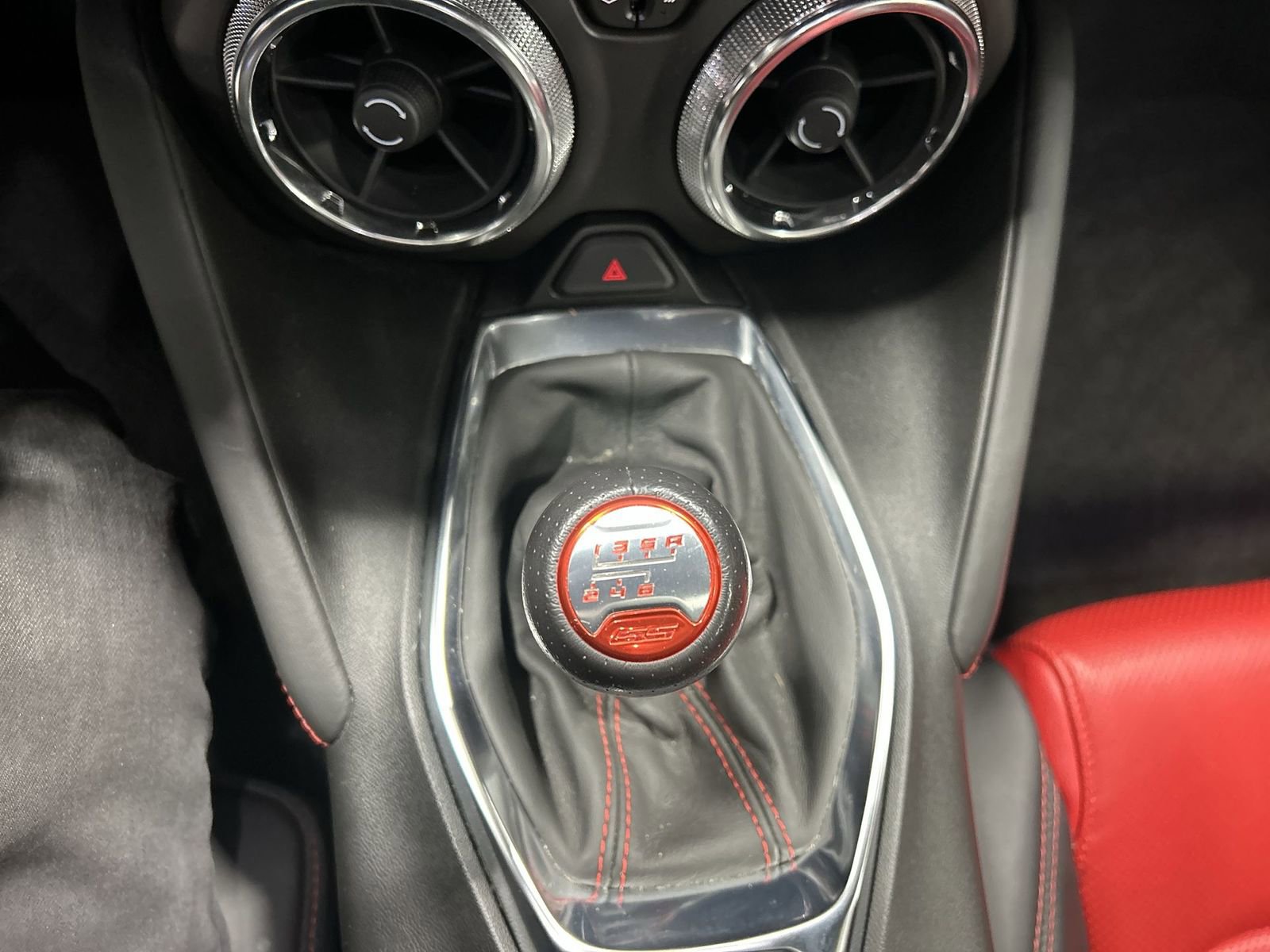 Used 2021 Chevrolet Camaro SS RWD image 23
