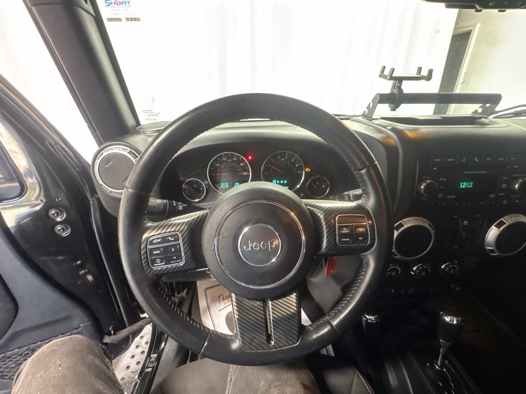 Used 2017 Jeep Wrangler Unlimited Rubicon w/ Connectivity Group AWD/4WD image 25
