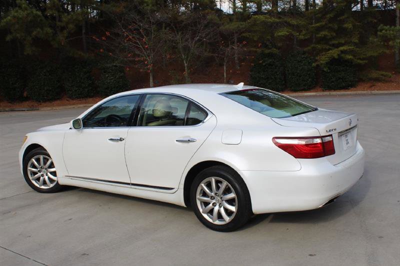 Used 2009 Lexus LS 460 image 3