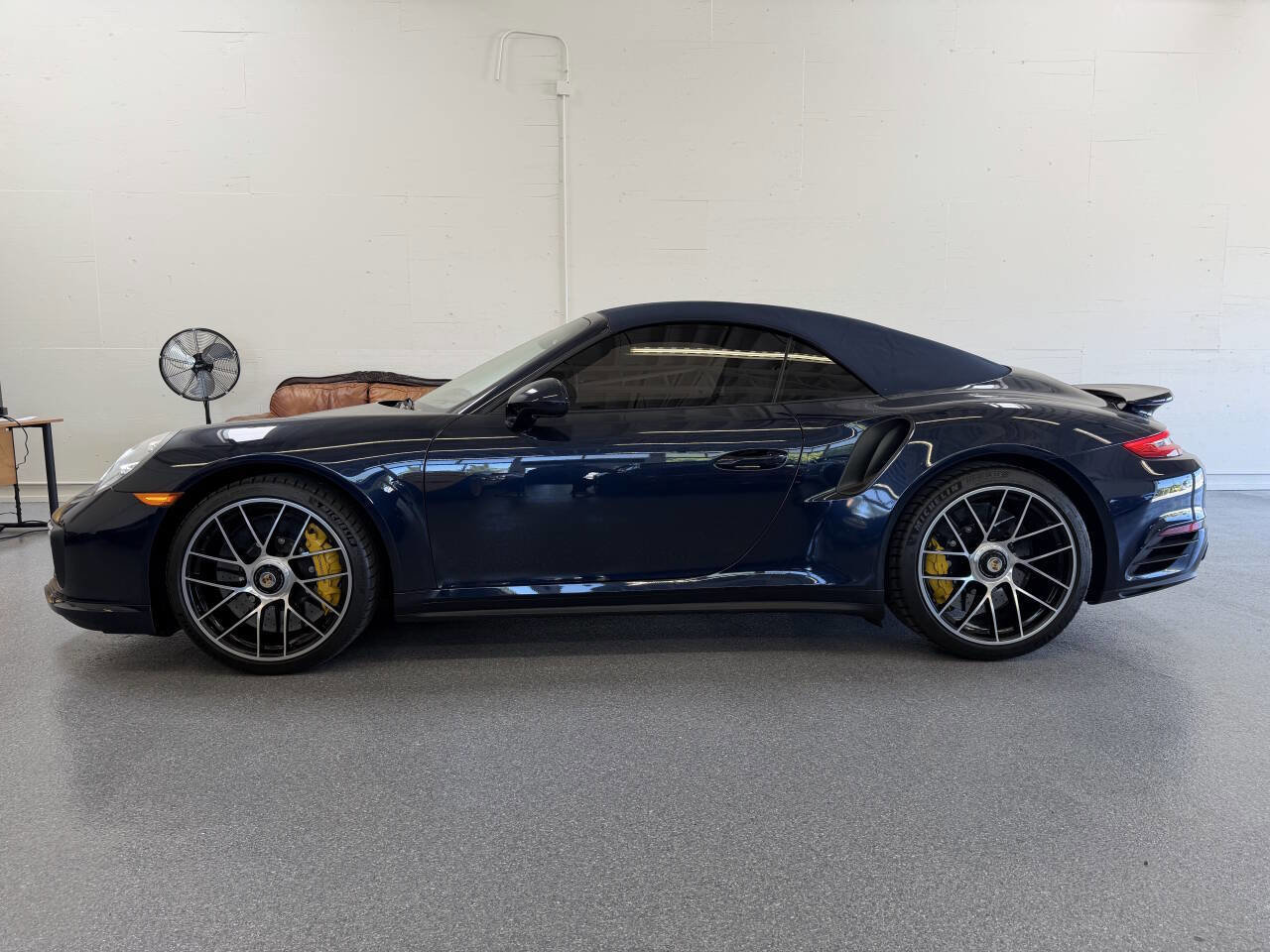 Used 2019 Porsche 911 Turbo S image 22