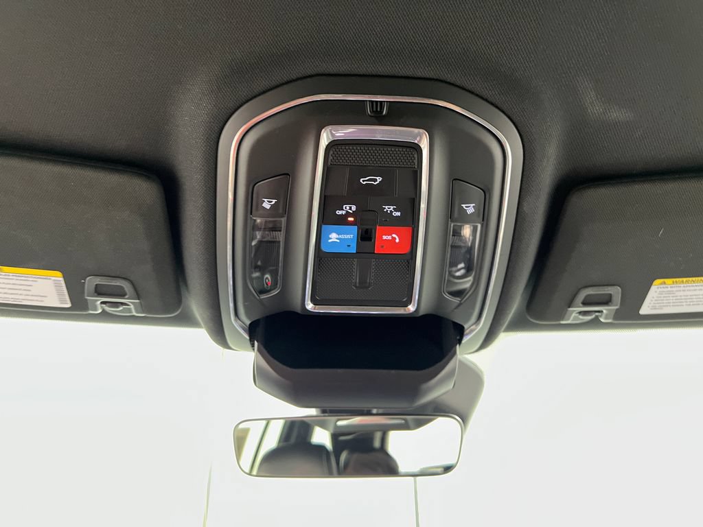 Used 2025 Jeep Grand Cherokee Altitude AWD/4WD image 65
