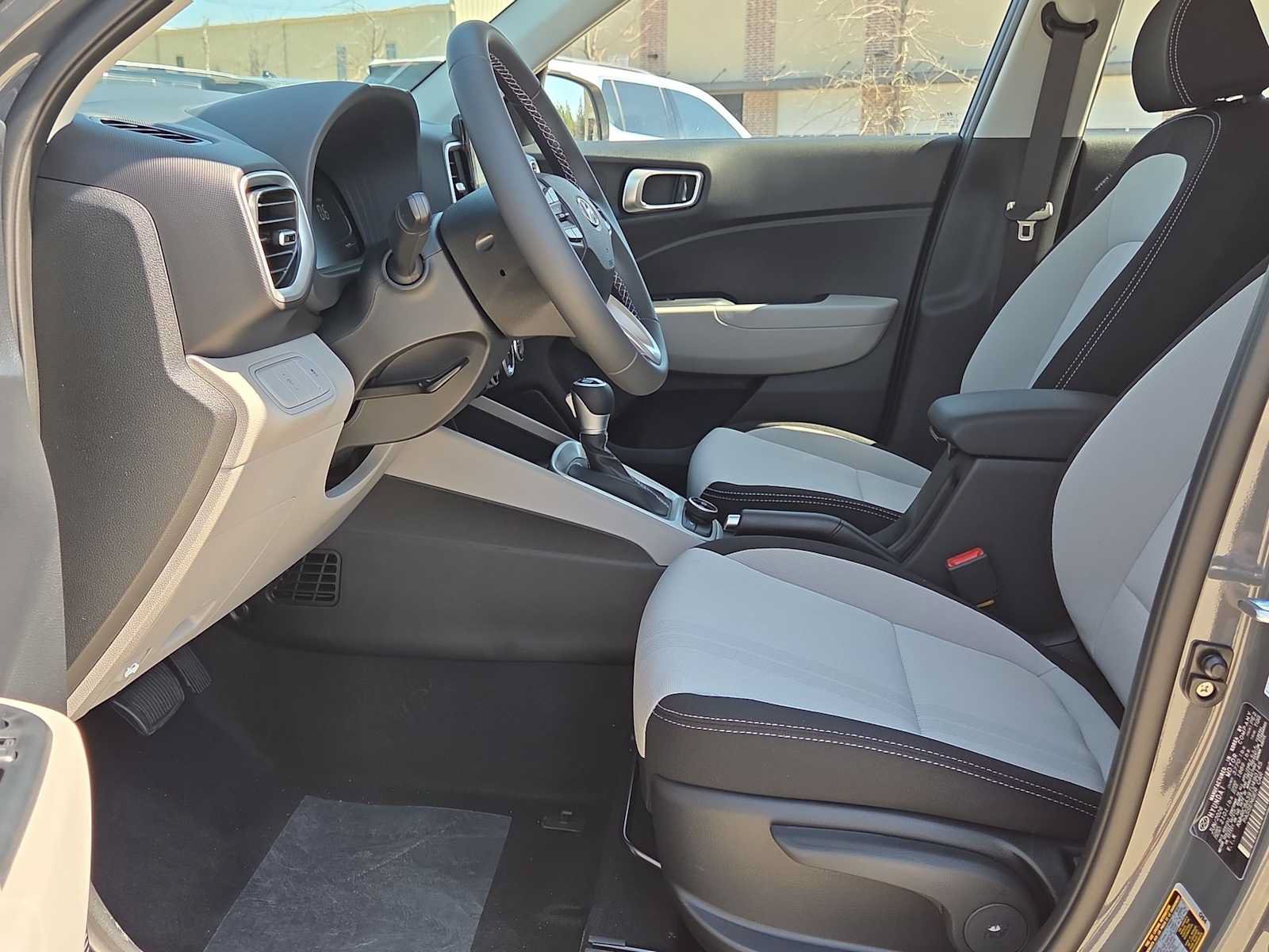 New 2026 Hyundai Venue SEL FWD image 10