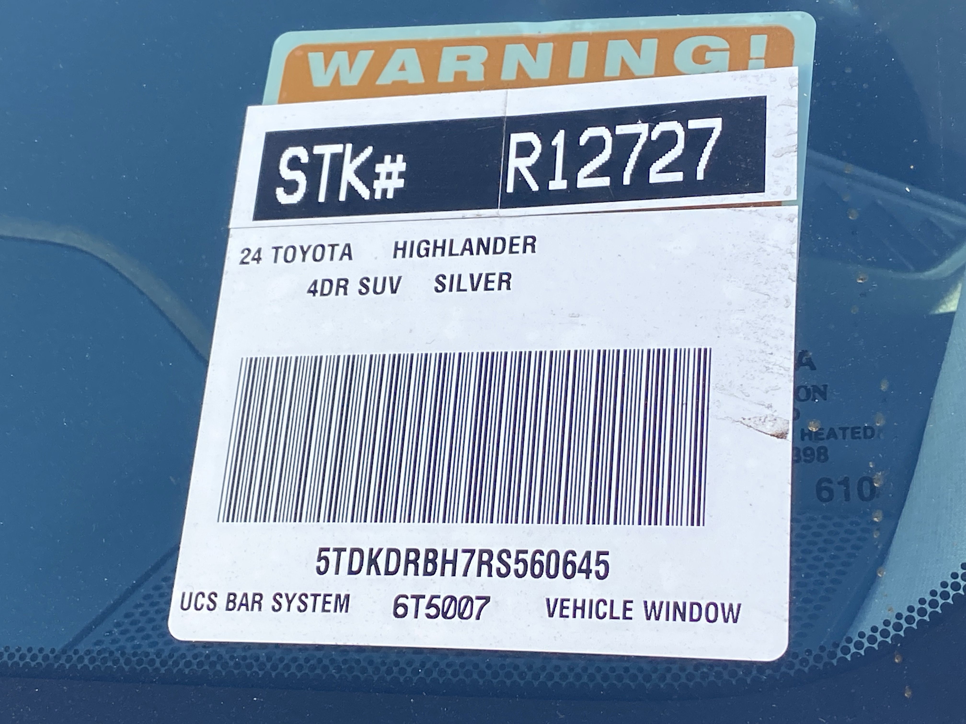 Used 2024 Toyota Highlander LE image 32