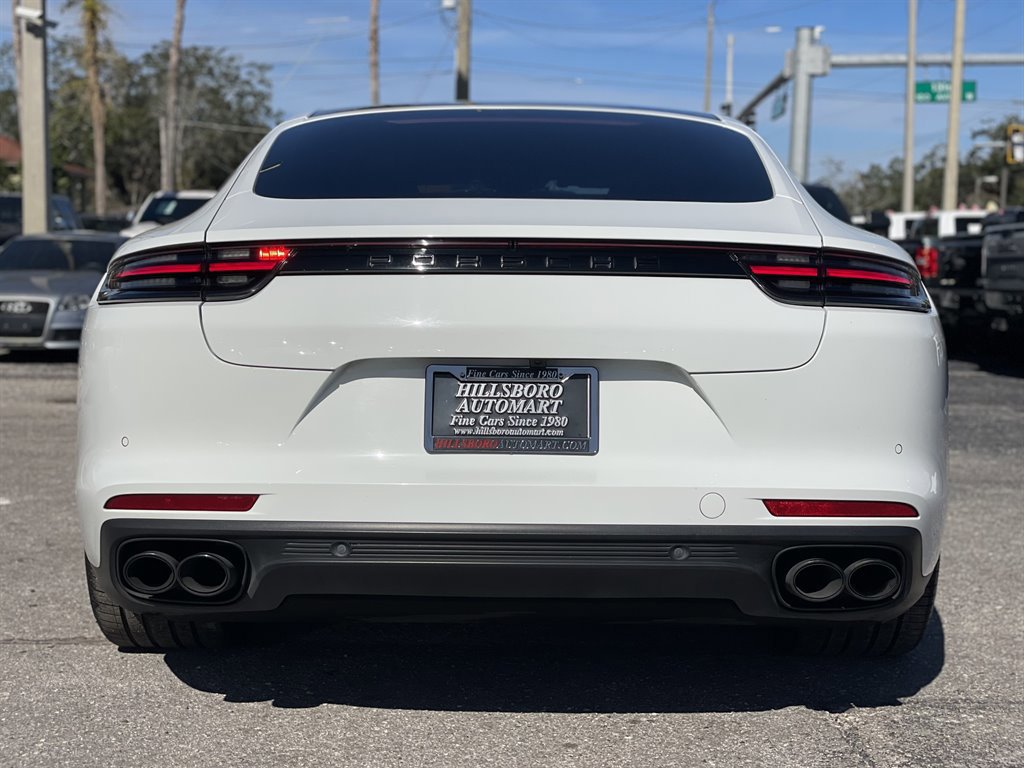 Used 2018 Porsche Panamera 4 image 8
