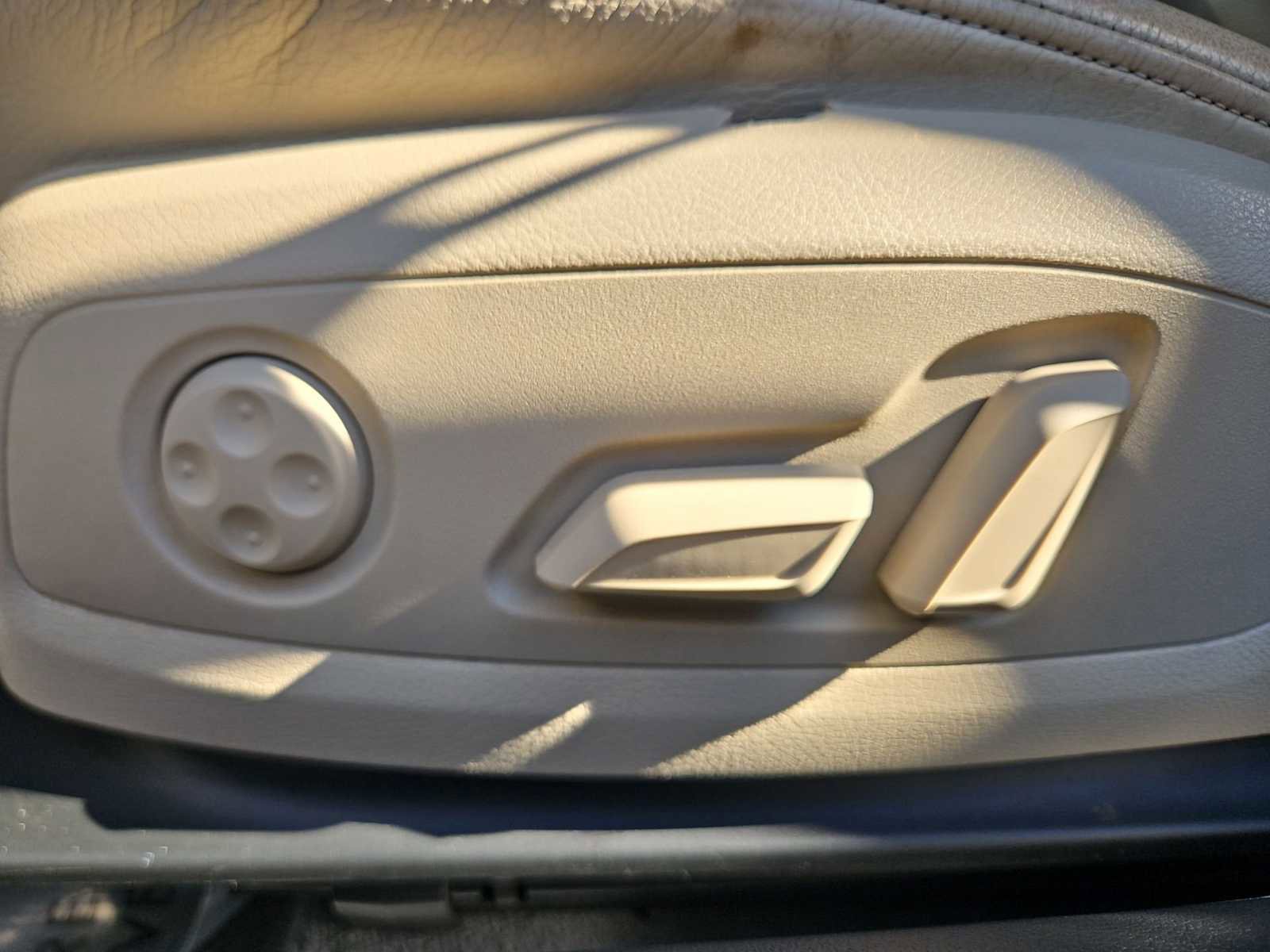 Used 2018 Audi A4 2.0T Ultra Premium image 17