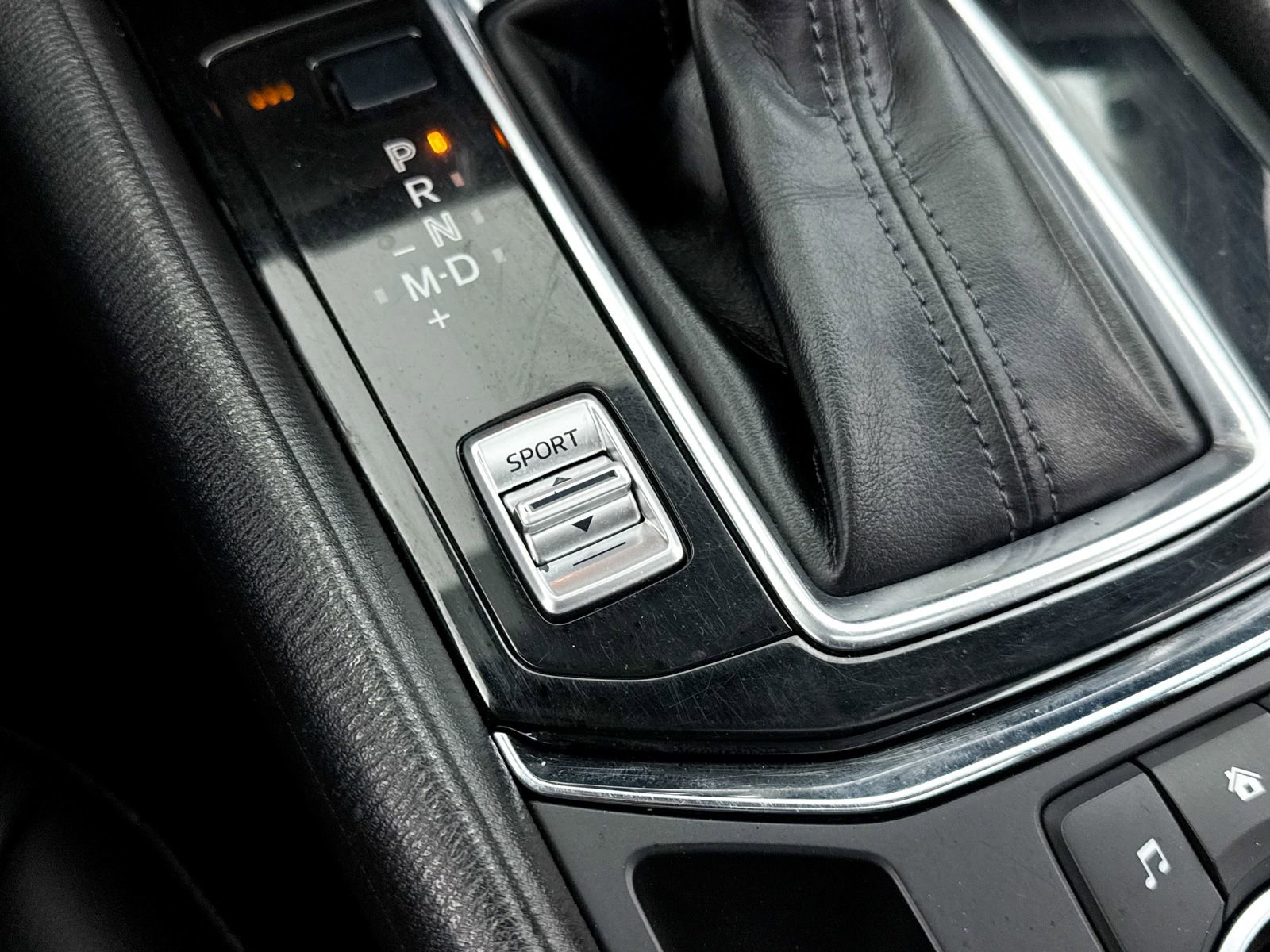 Used 2018 MAZDA CX-5 Touring w/ Preferred Equipment Package image 10