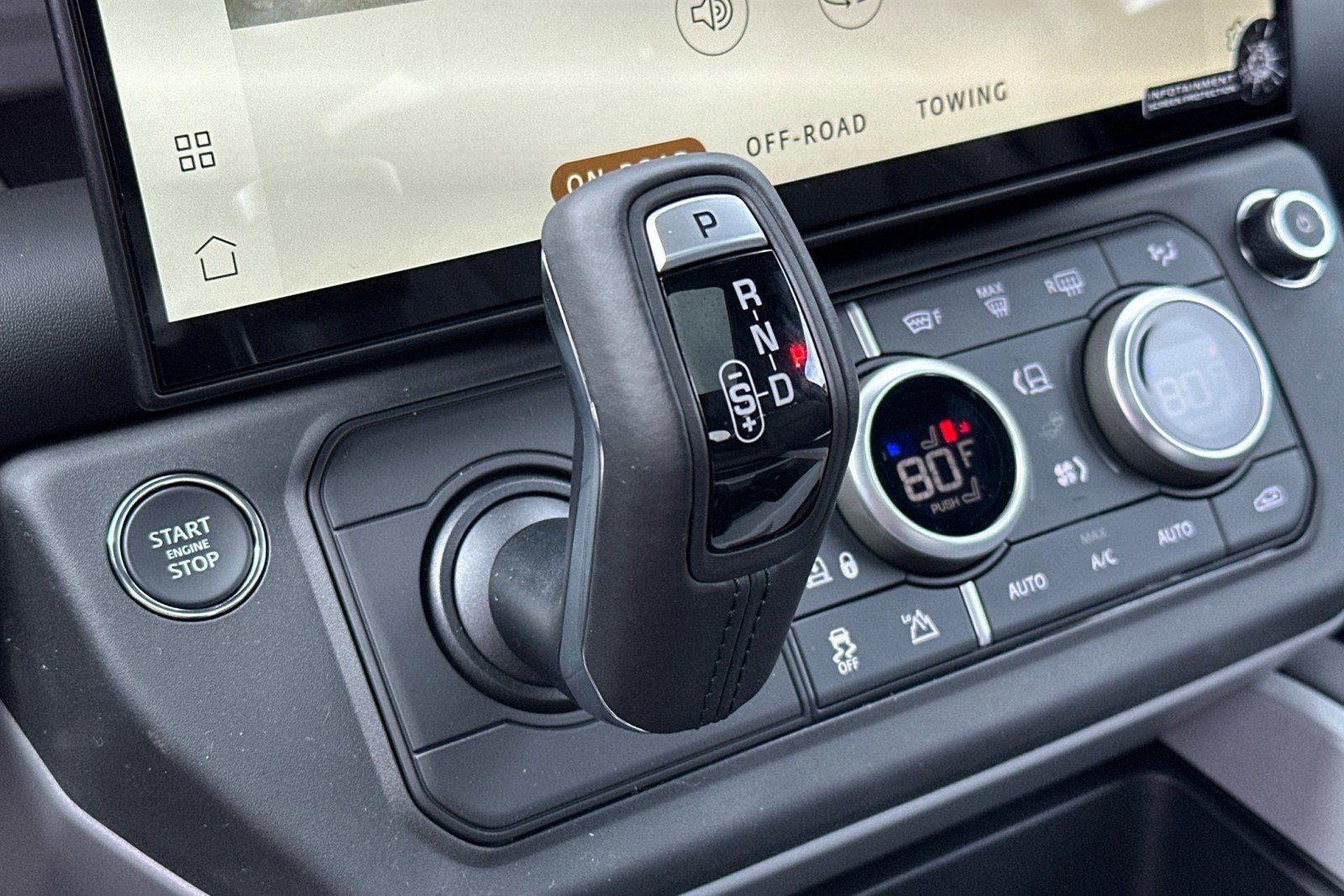 New 2026 Land Rover Defender 90 V8 image 23