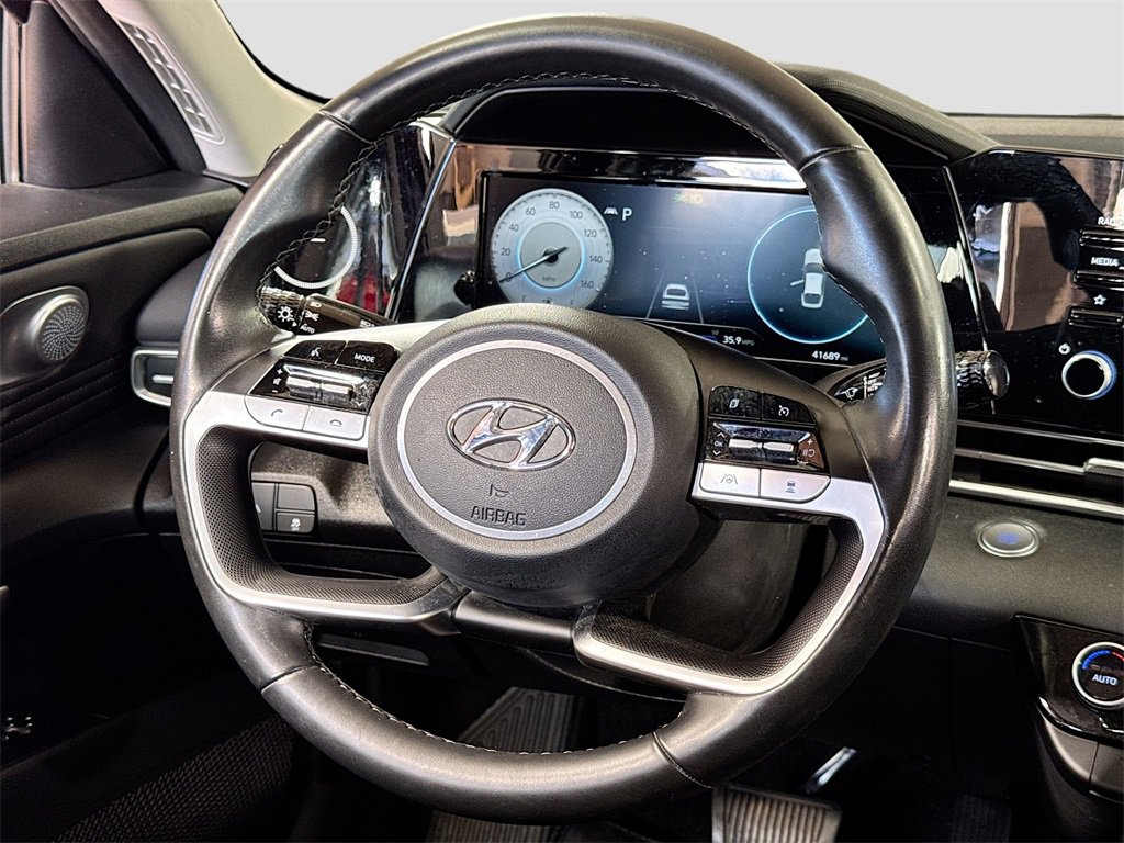 Used 2021 Hyundai Elantra SEL w/ Convenience Package image 17