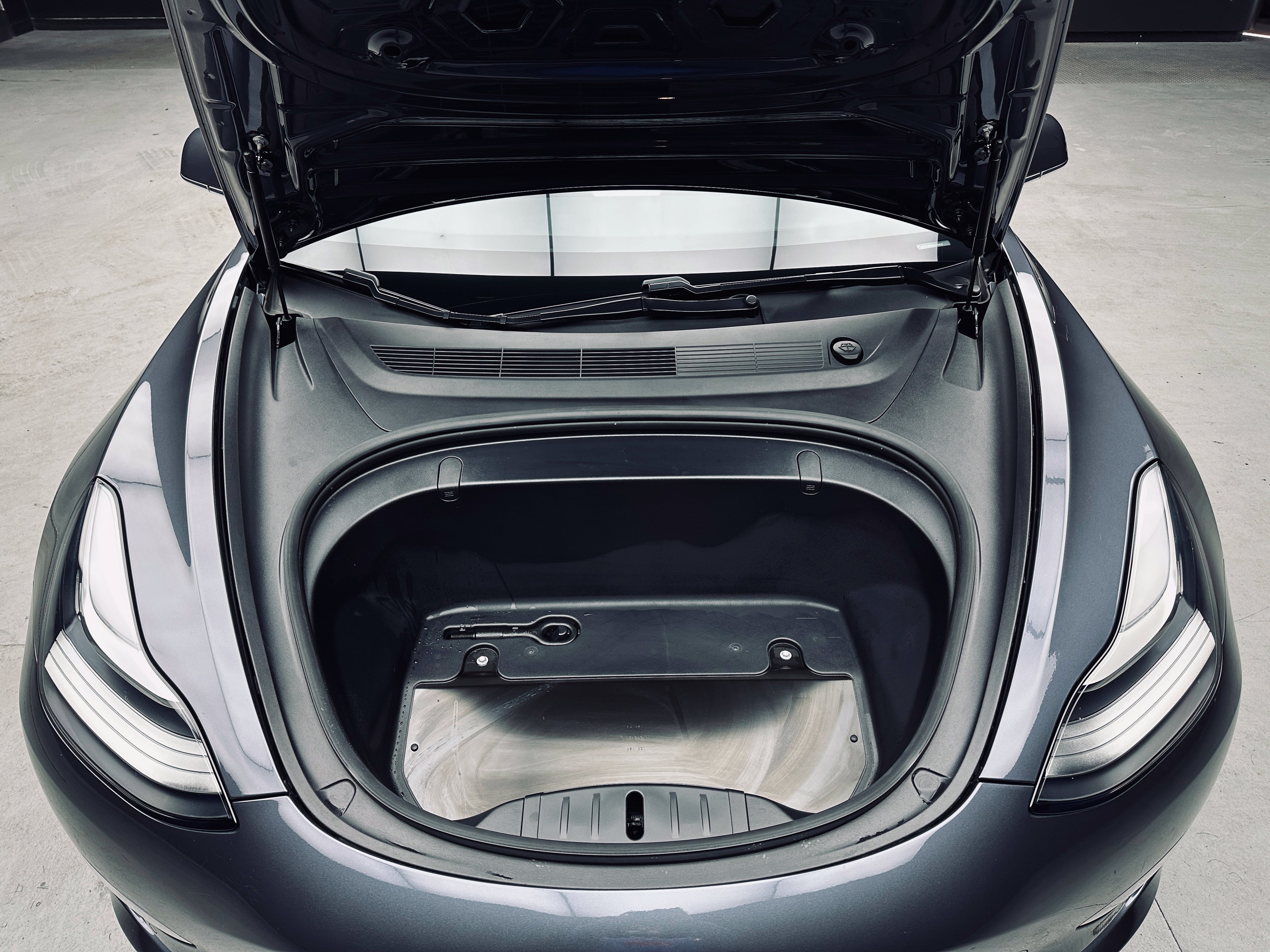 Used 2018 Tesla Model 3 Long Range AWD/4WD image 37