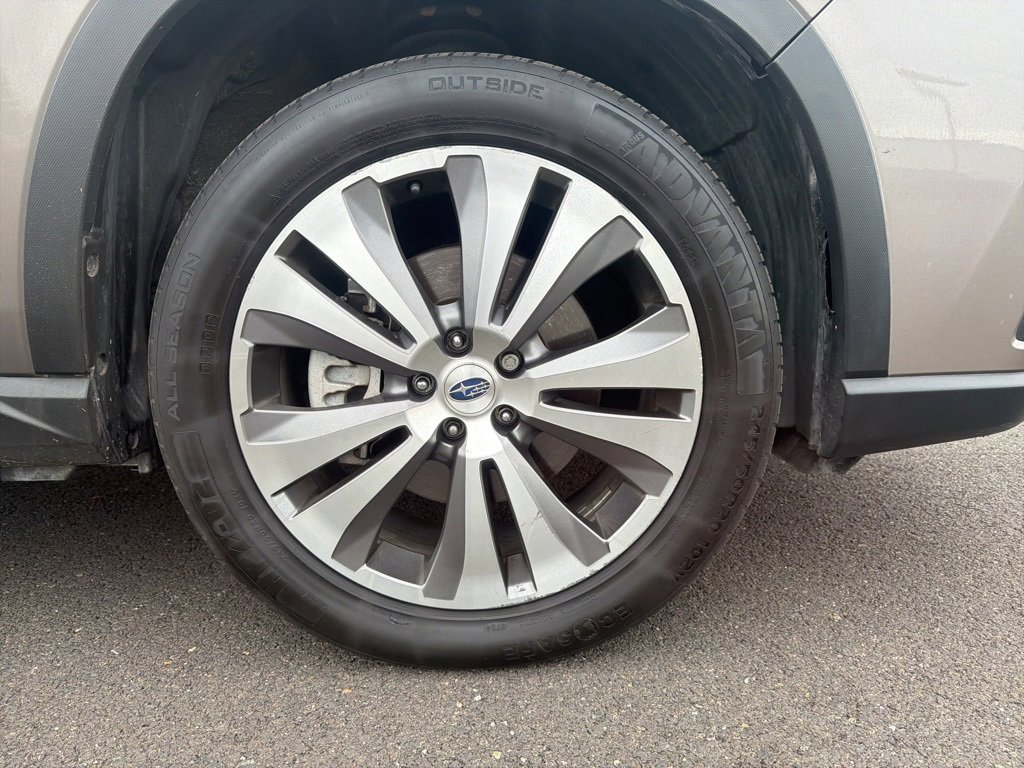 Used 2022 Subaru Ascent Limited w/ Technology Package image 9