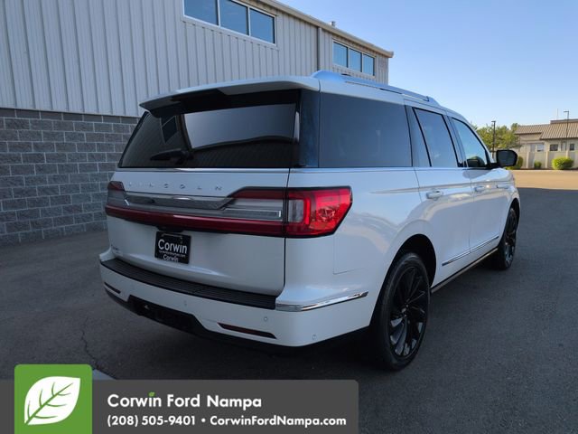 Used 2021 Lincoln Navigator Reserve AWD/4WD image 3