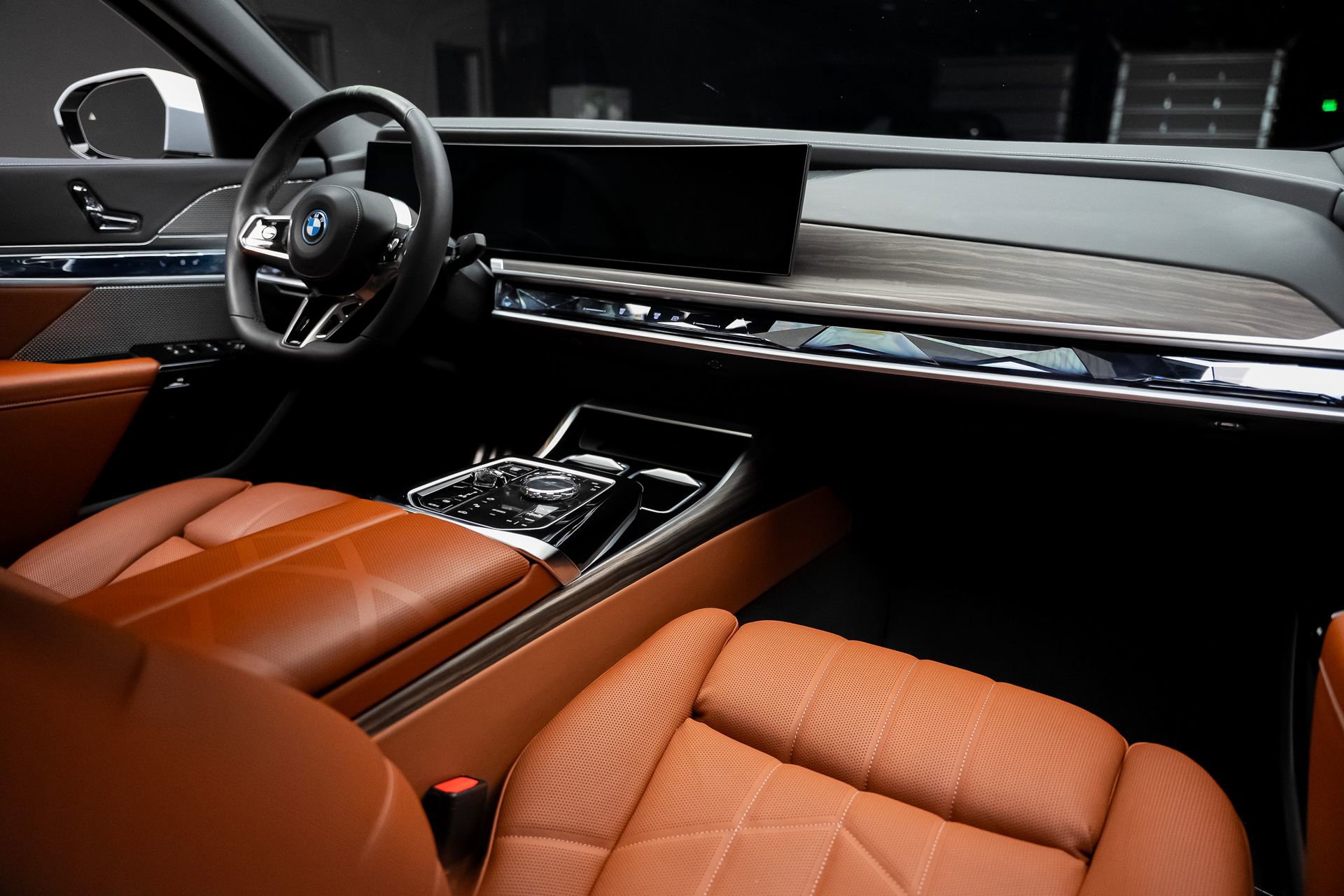 Used 2024 BMW i7 eDrive50 w/ M Sport Package image 57