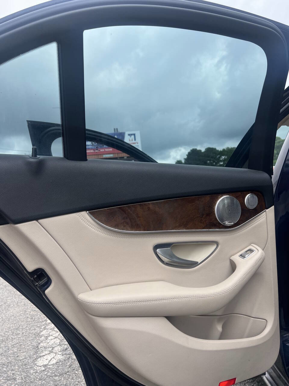 Used 2015 Mercedes-Benz C 300 4MATIC Sedan image 17