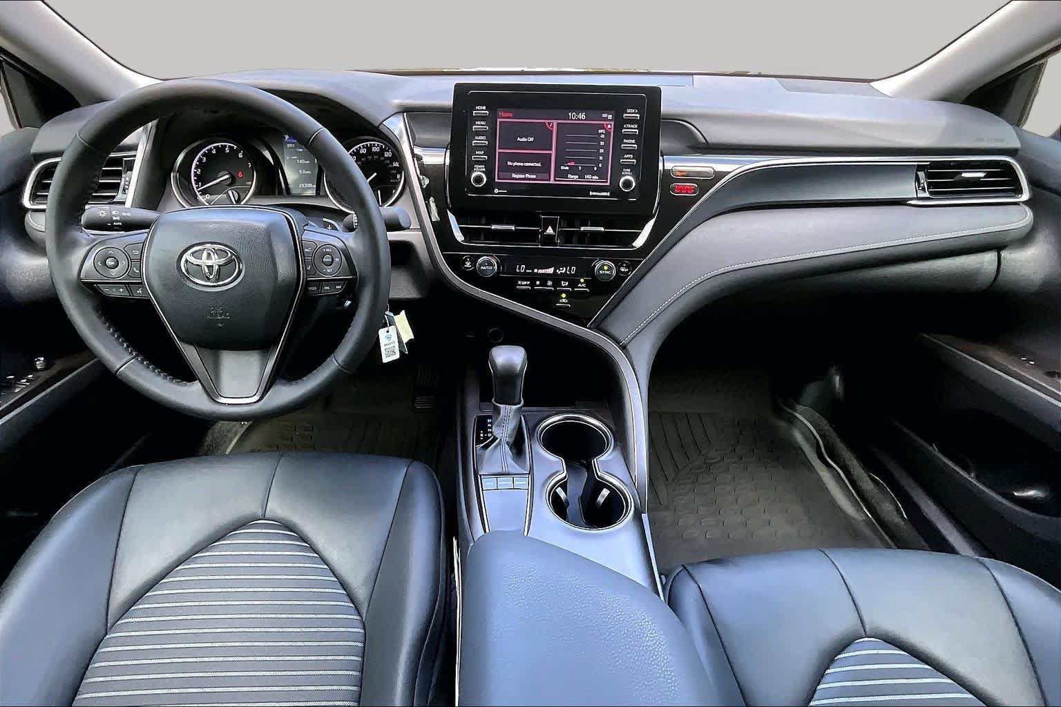 Used 2024 Toyota Camry SE FWD image 16