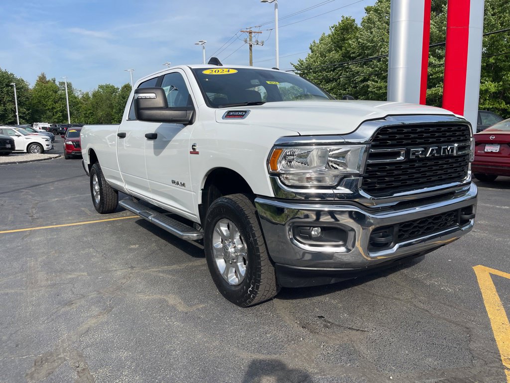 Used 2024 RAM 3500 Big Horn AWD/4WD image 8