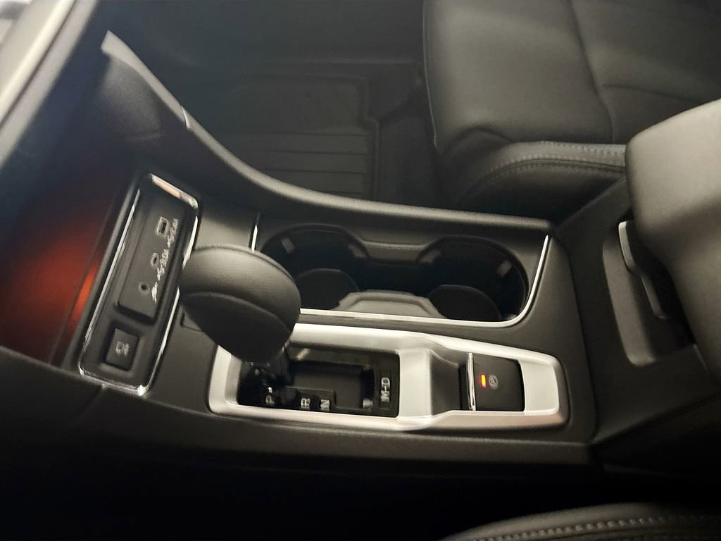 New 2025 Subaru Ascent Limited image 16